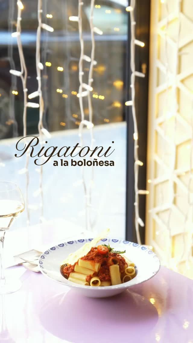 Instagram post from lasantamariagranada. This post is in position 5.